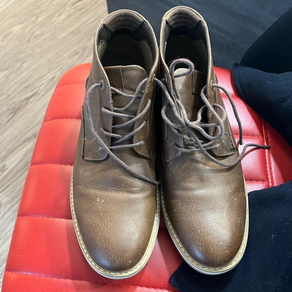 Brown boots - Picture 2 of 3